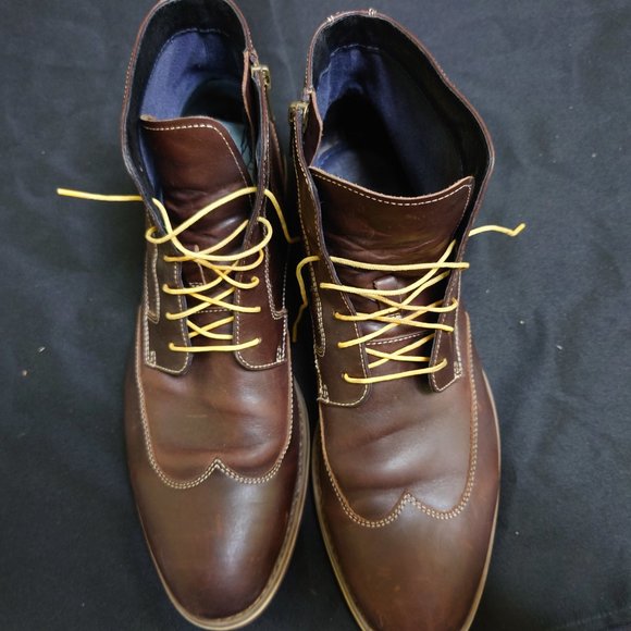 Johnston and Murphy Chukka Boots main image 8